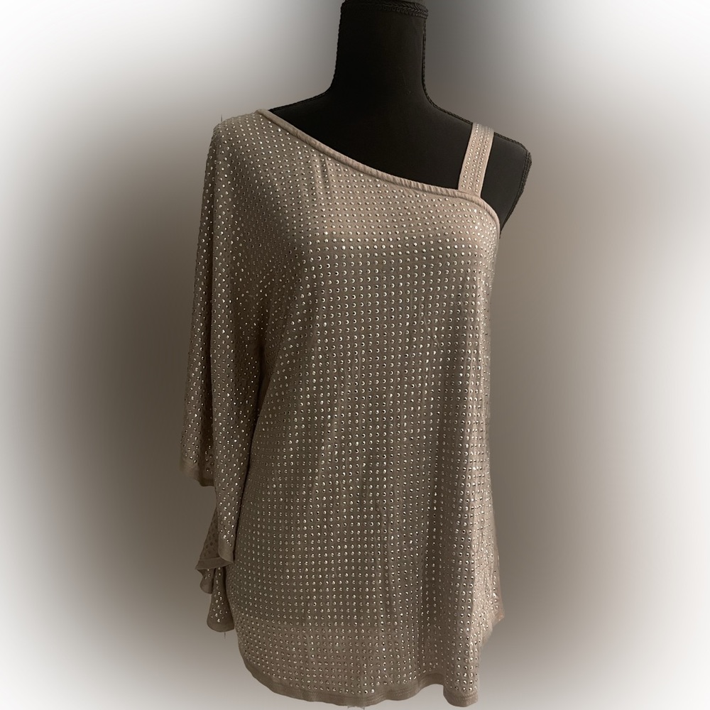 Nightout or cute with jeans Inc bling blouse L